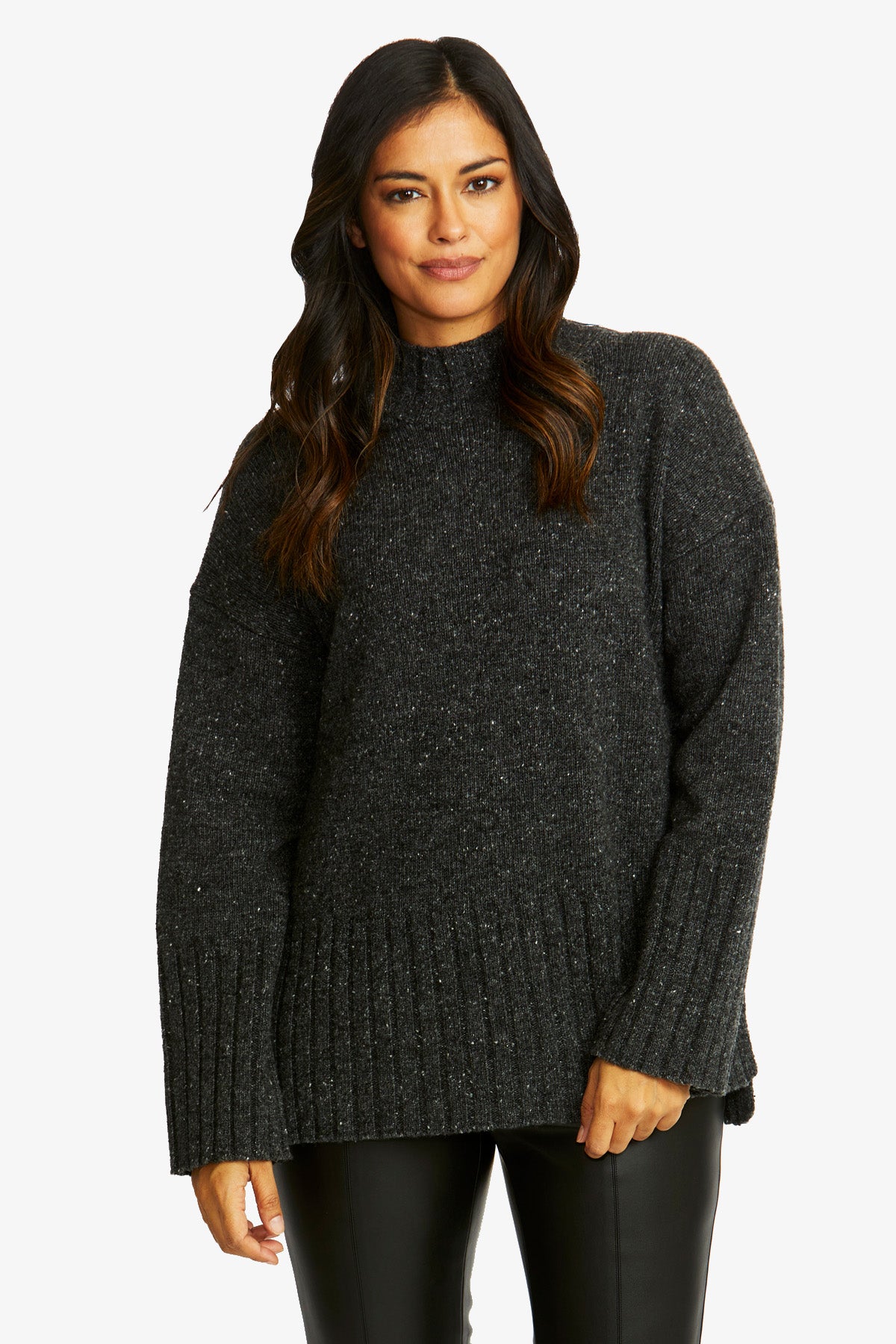 Daphne Pullover in Charcoal