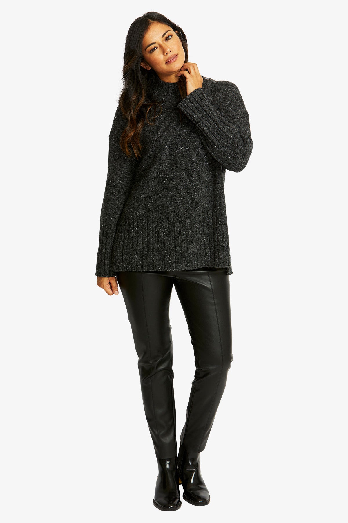 Daphne Pullover in Charcoal