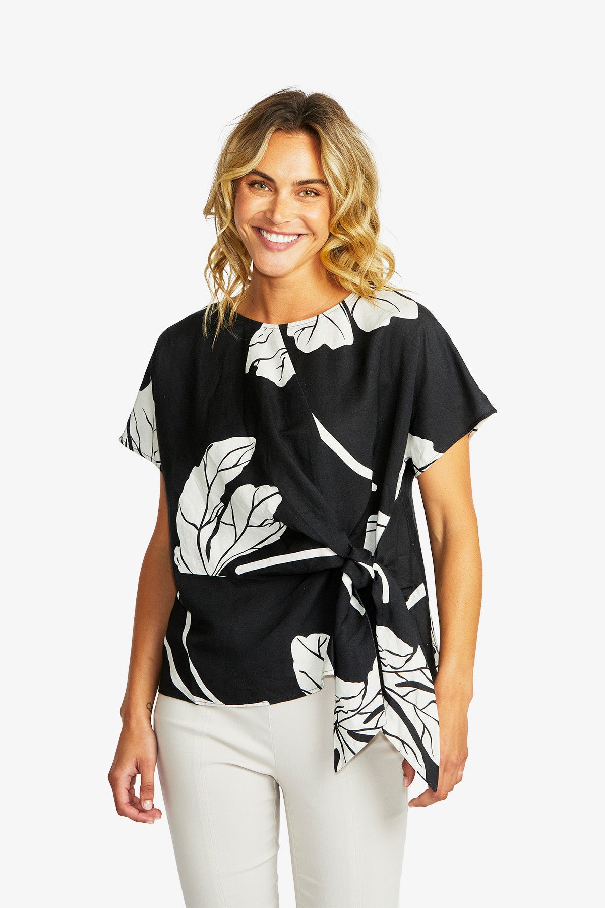 Women's Knot Front Top in Ivory and Black | Atlas