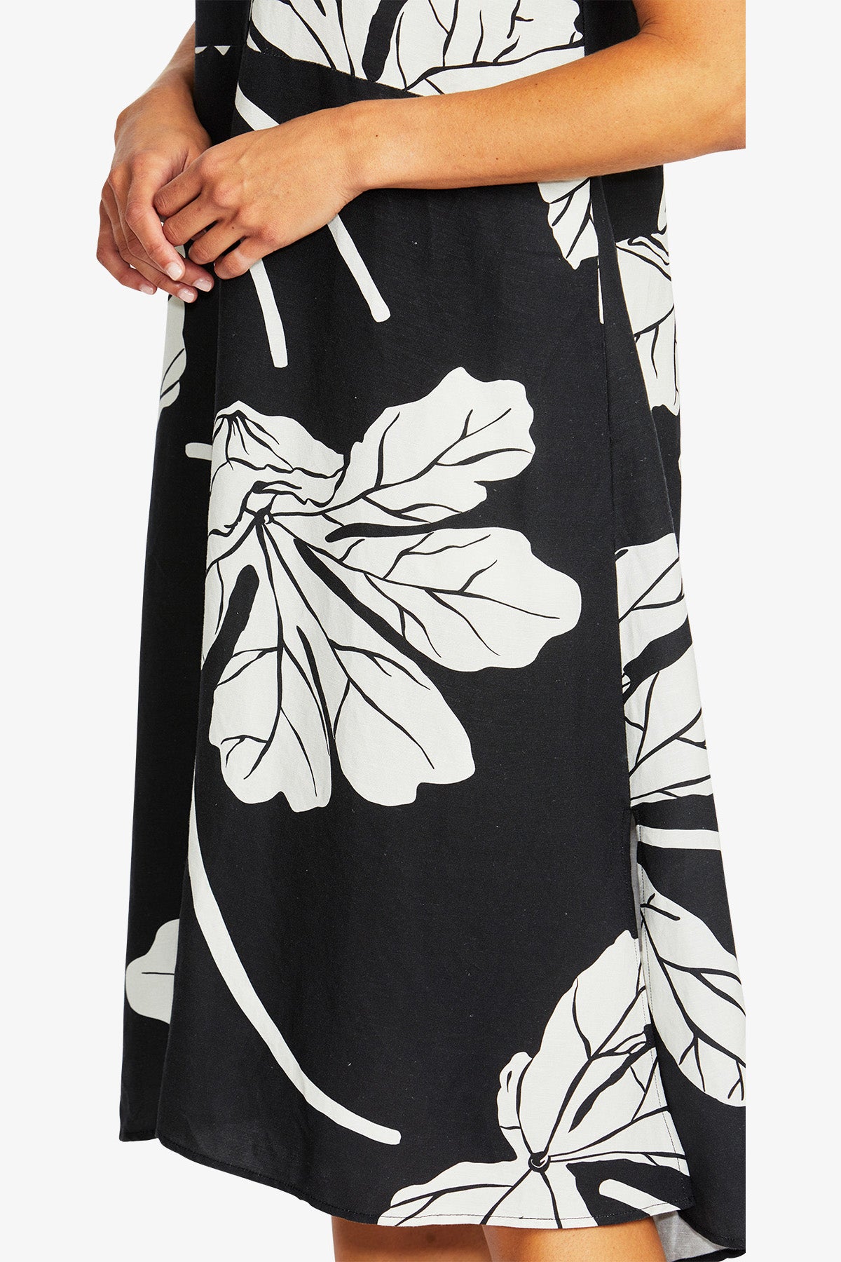 Women's Midi Dress in Ivory and Black | Atlas