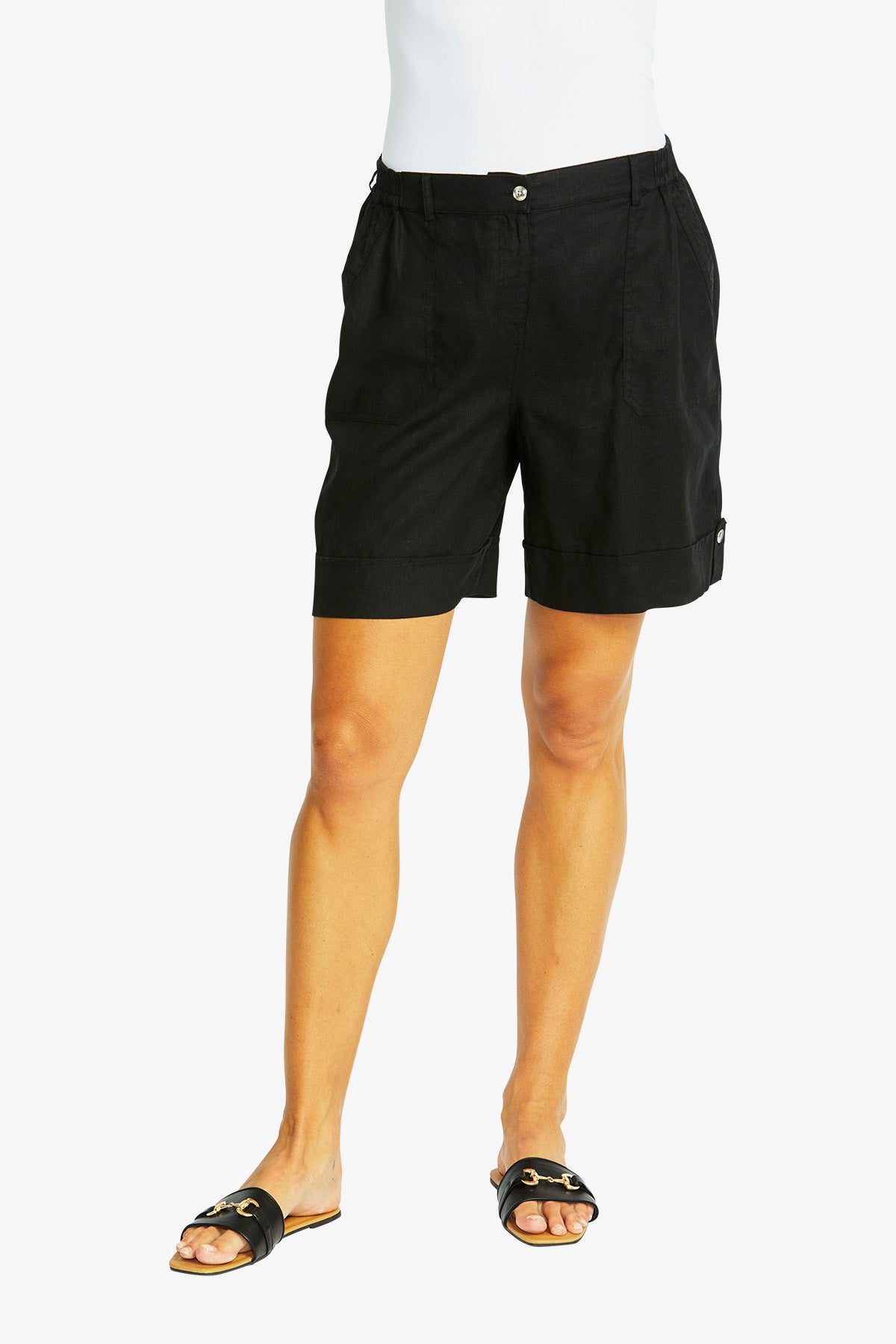 Mila Linen Shorts in Black