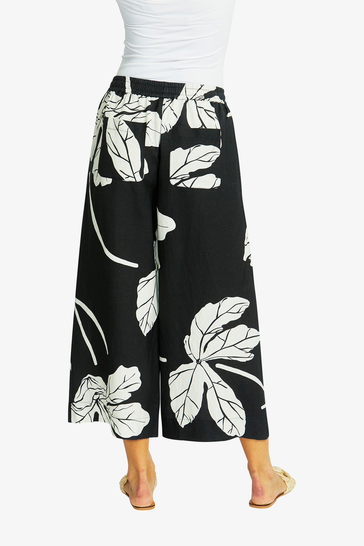 Women's Wide Leg Pant in Ivory and Black | Atlas