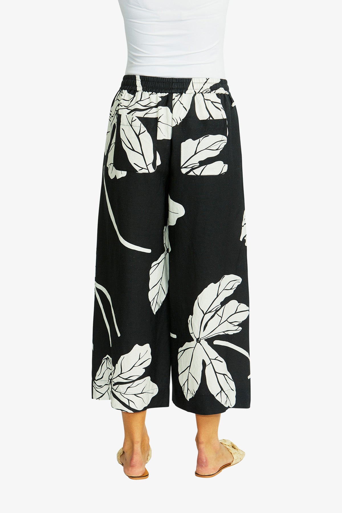 Women's Wide Leg Pant in Ivory and Black | Atlas