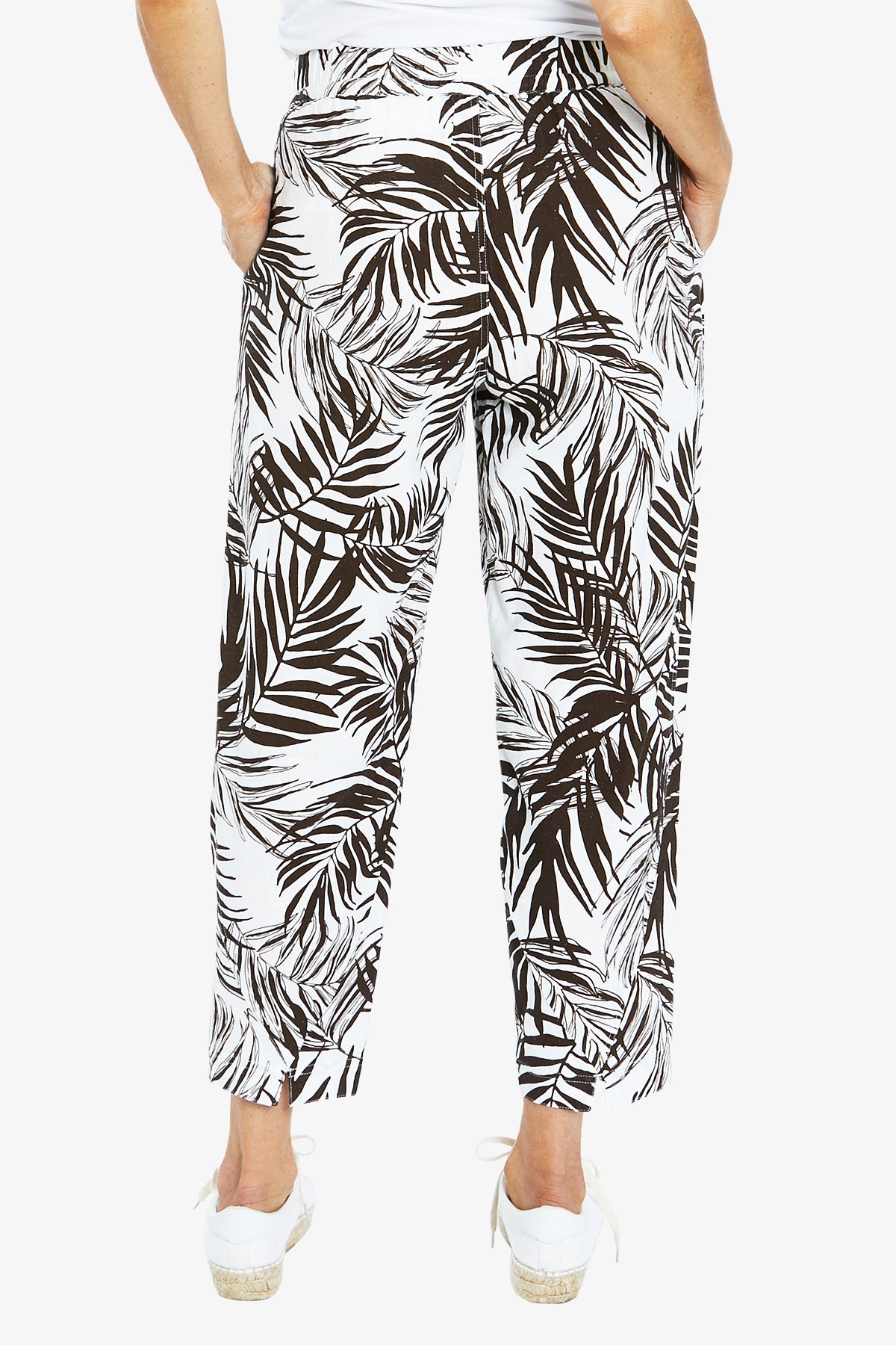 Etched Leaf Print Pant White and Mocha