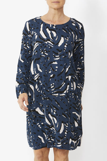 Women's Long Sleeve Shift Dress in Print