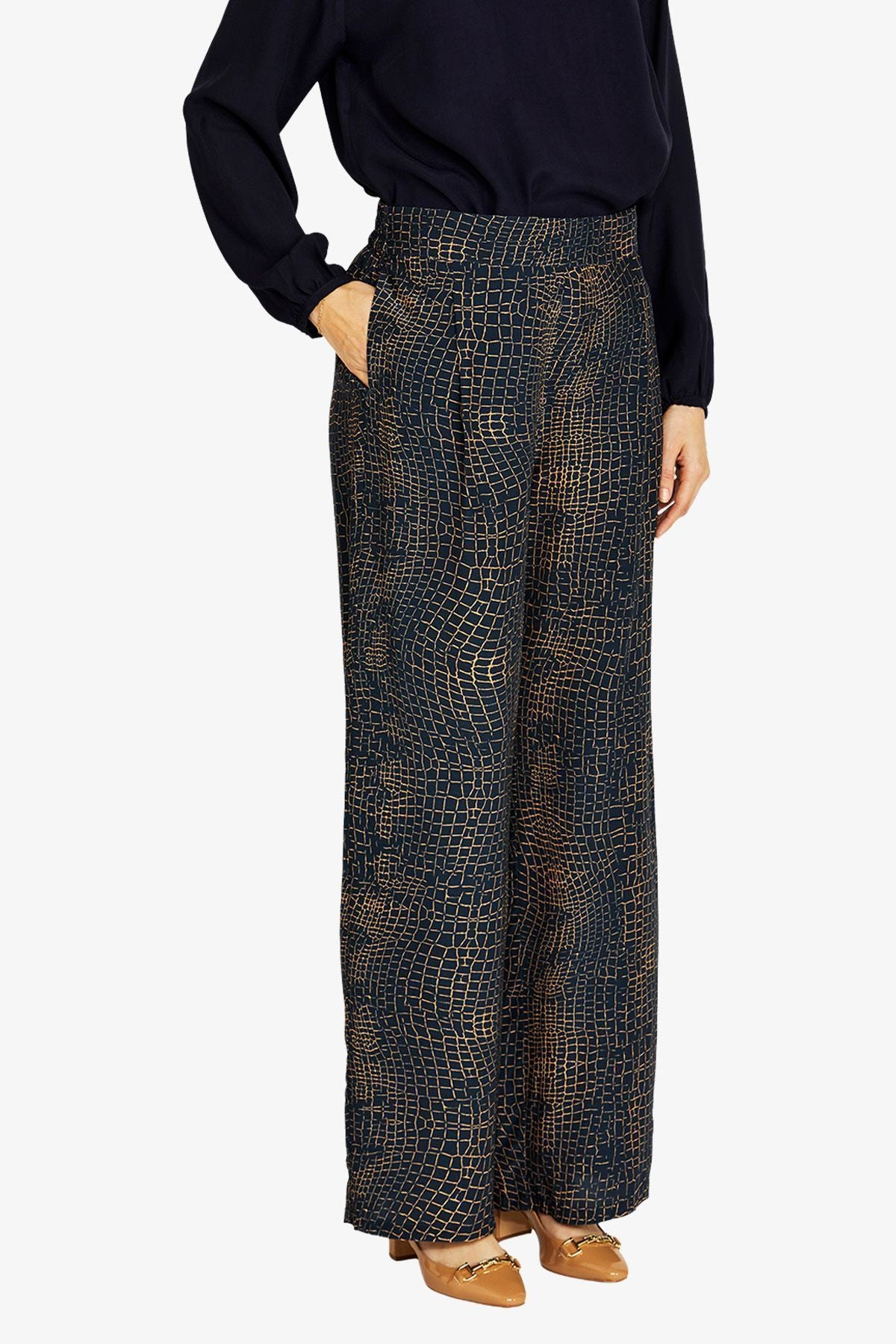 Womens Alligator Print Pant Navy P605720