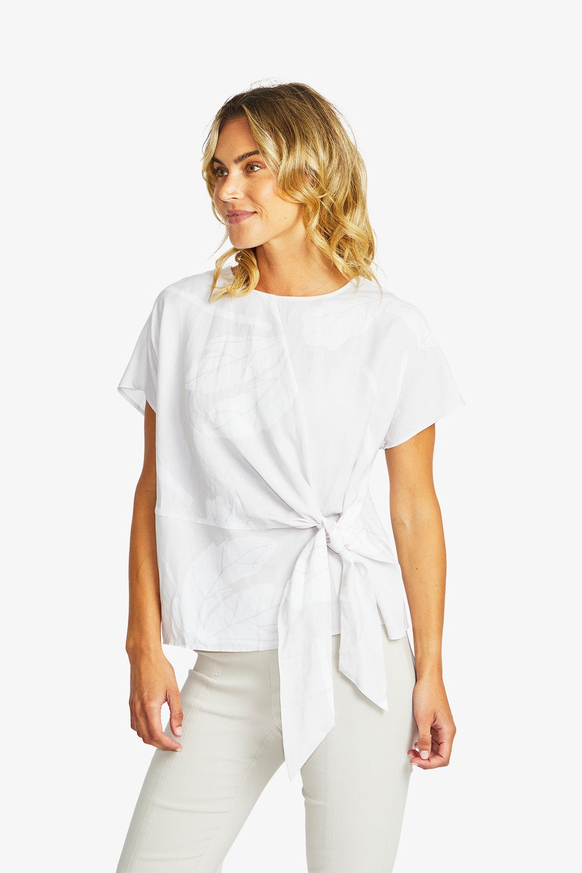Atlas Knot Front Top in Flax/White