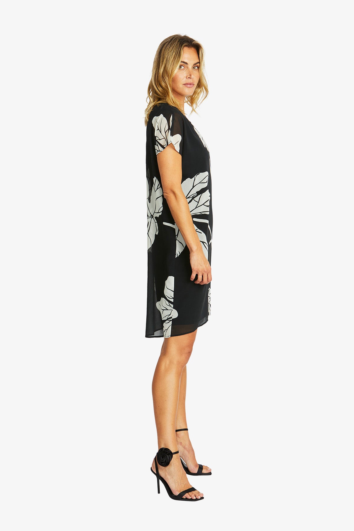 Women's dress, Knee length dress