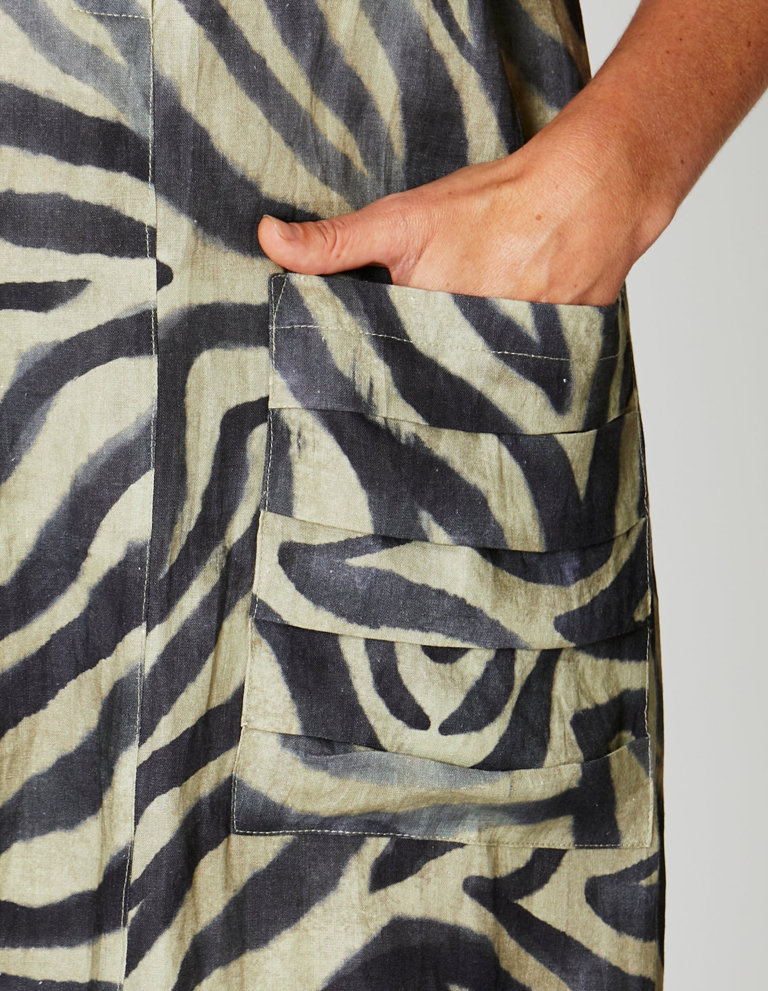 Drop Shoulder Zebra Ikat Print Dress