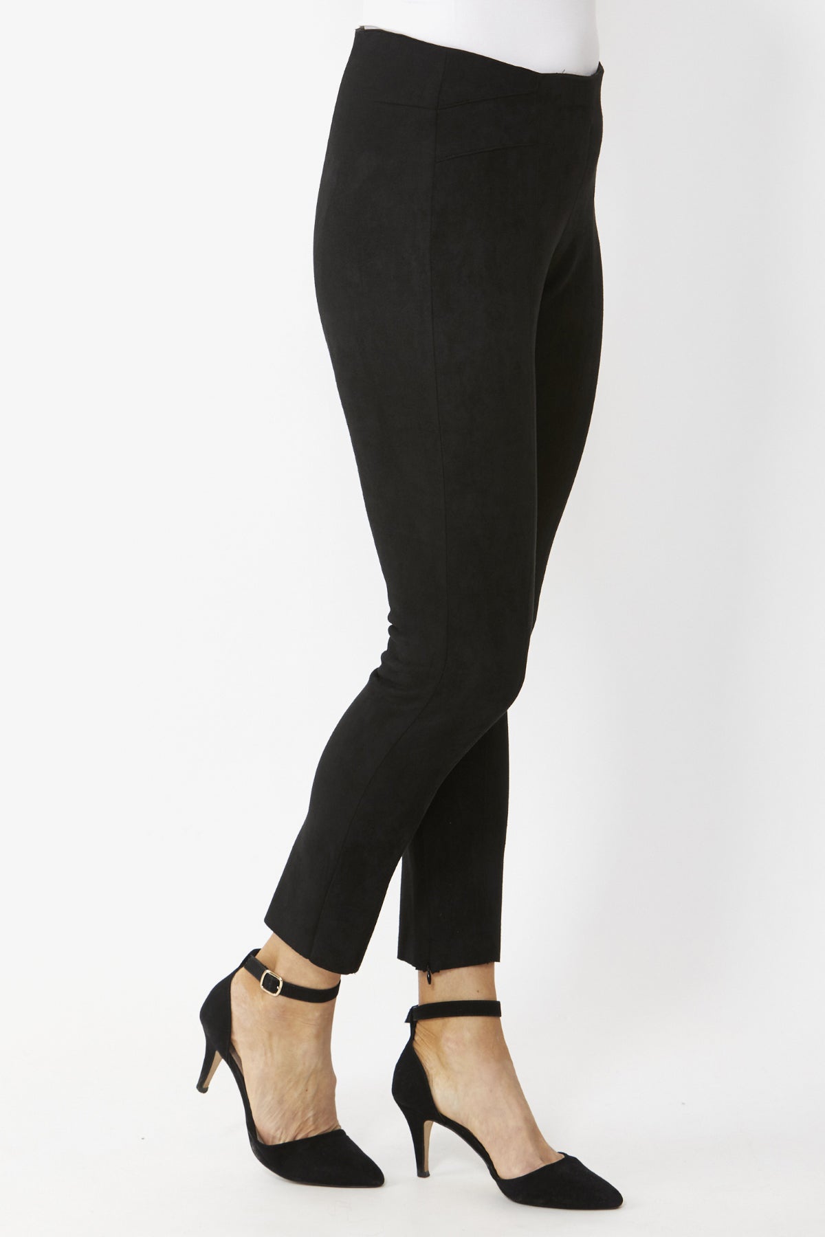 Women's Faux Suede Legging in Black