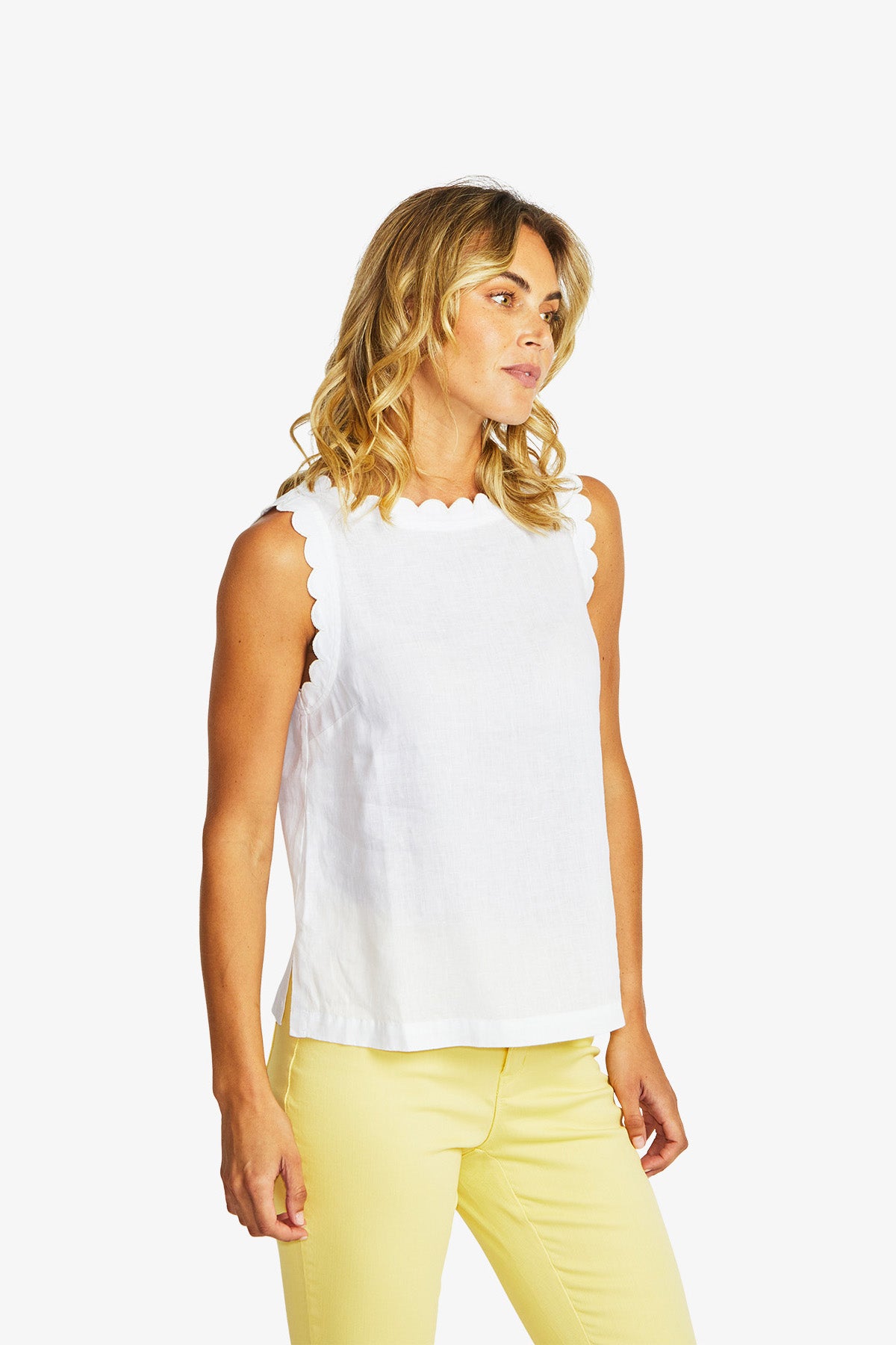 Women's Linen Scallop Top in White | Lucy