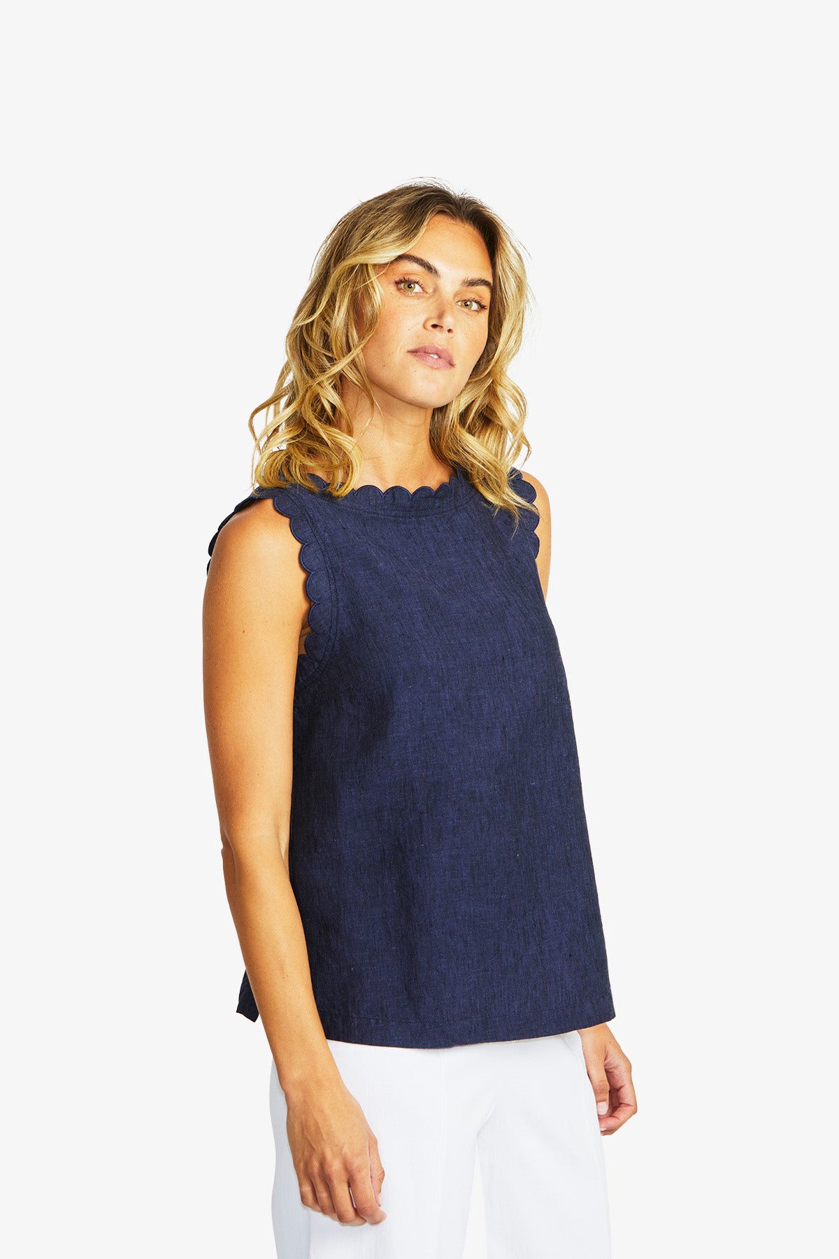 Womens Lucy Linen Scallop Top Navy P595365